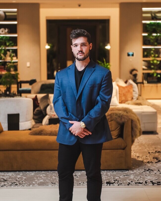 Agent Photo