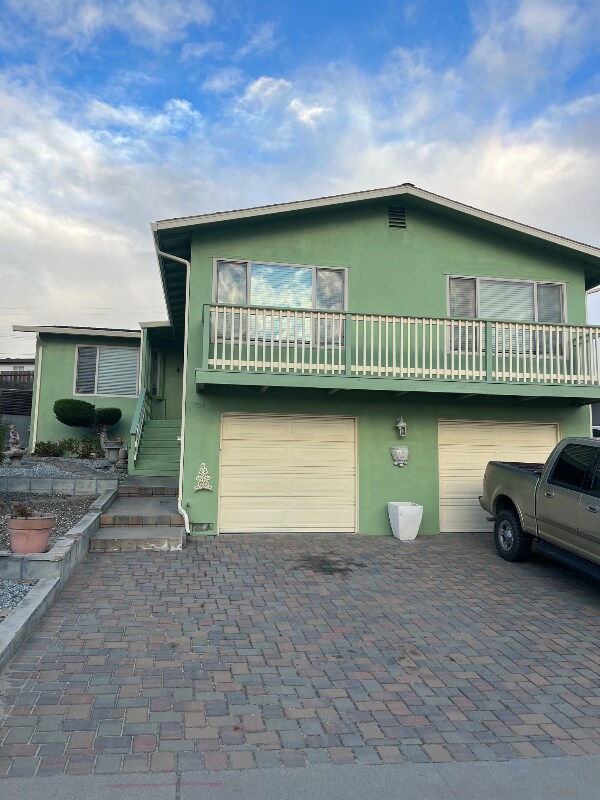 1734 Mescal St, Seaside, CA 93955