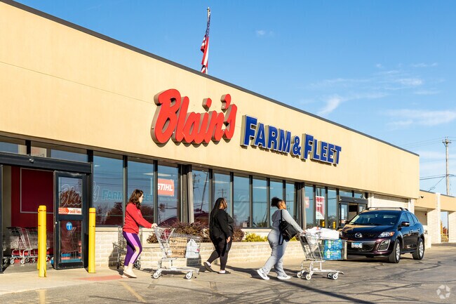 Blain’s Farm and Fleet is a nearby grocery store where locals can  buy everyday essentials.
