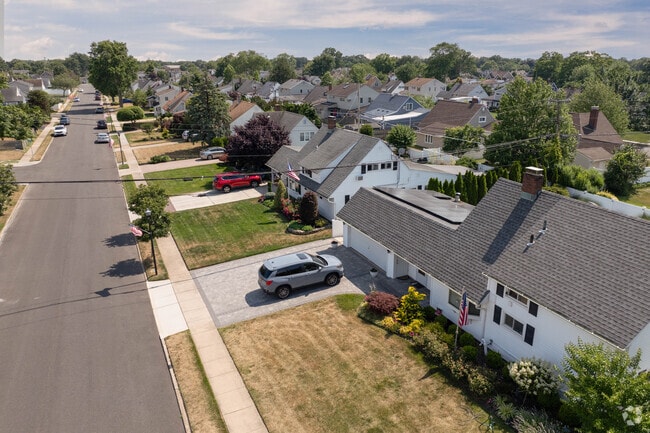Expanded cape style homes are very popular in North Wantagh.