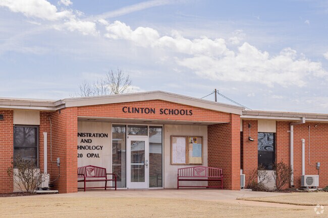 Clinton Public Schools challenges students by offering an all-encompassing curriculum.