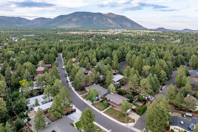 Cherry Hill is a quiet neighborhood with views of the San Fransisco Peaks.