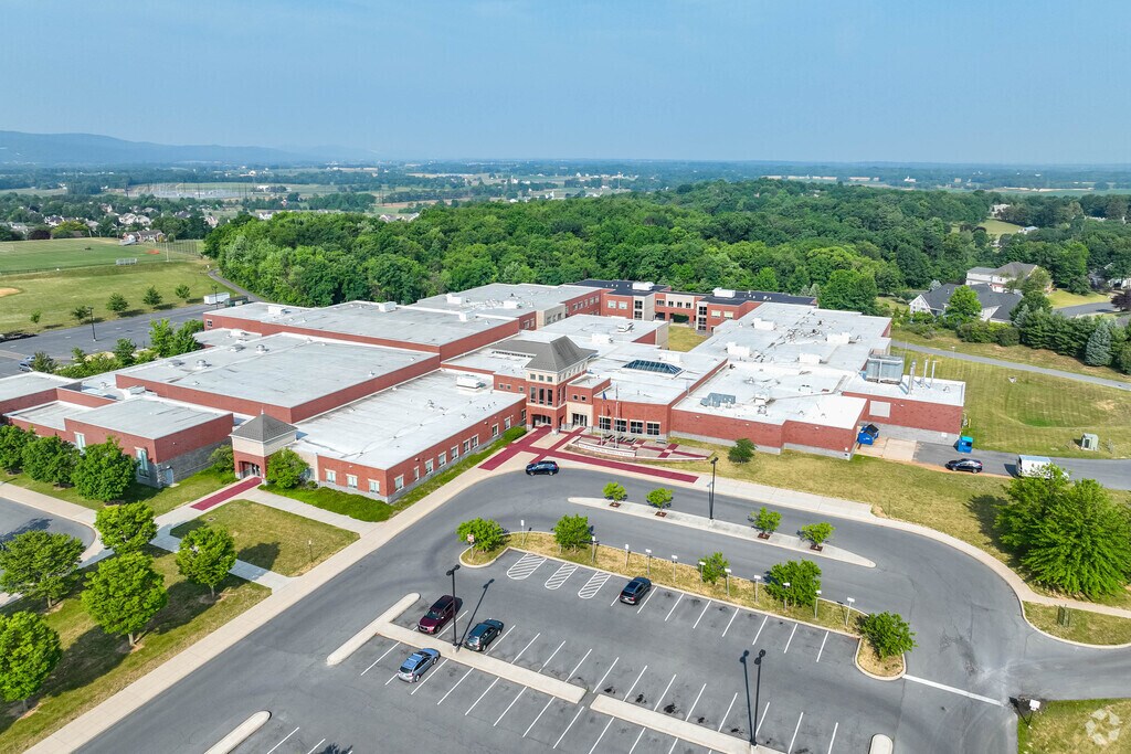 Upper Allen Township Mechanicsburg Middle School has a large number of clubs and activities.