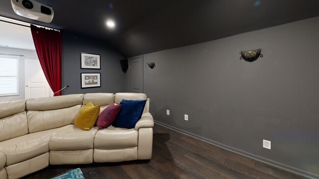 2100 Drew Dr NW, Atlanta, GA 30318 - photo 2