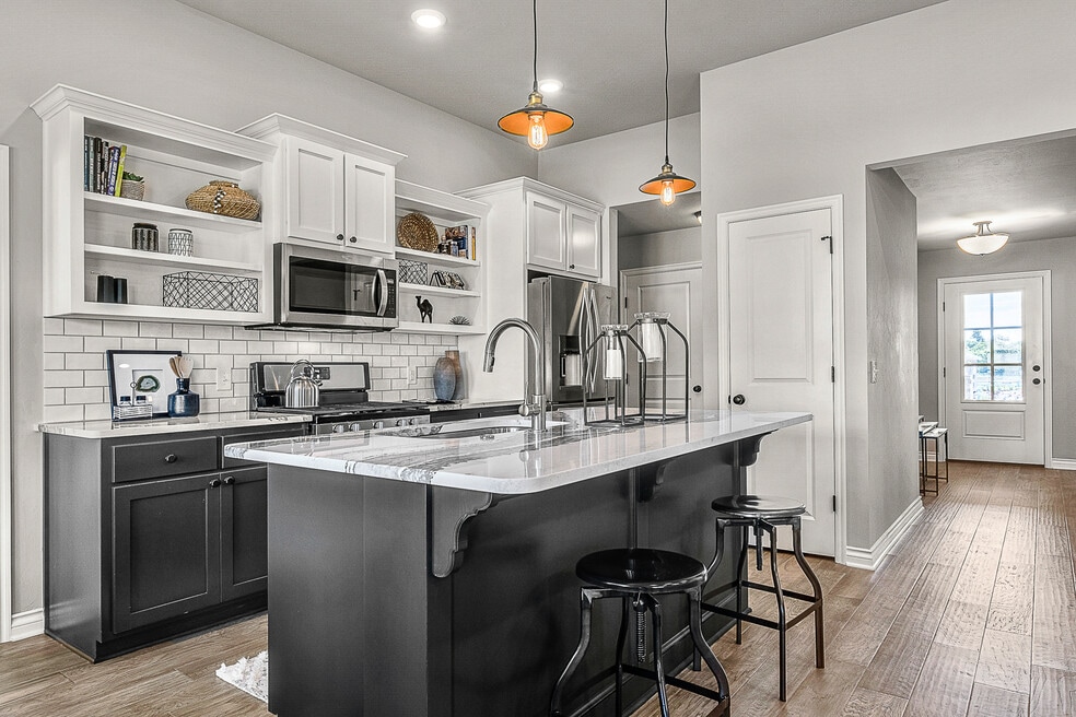 10545 NW 34th Terrace unit 37319789, Yukon, OK 73099 - photo 1