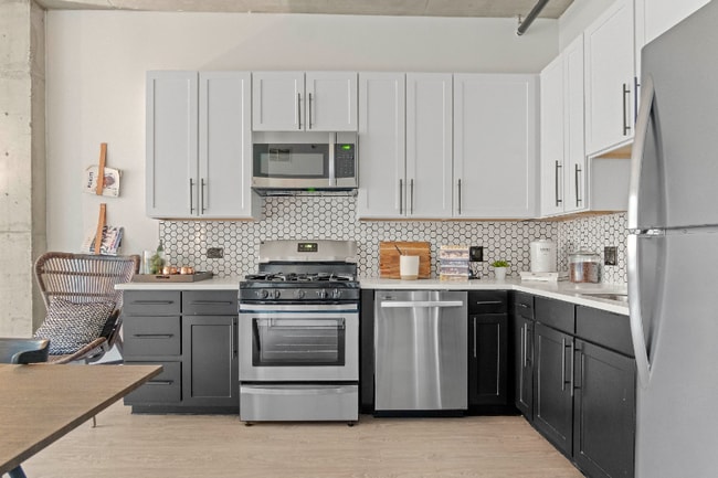 1425 S State St, Chicago, IL 60605 - photo 5