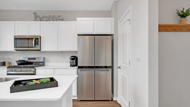 1511 Aspen Ln, Pingree Grove, IL 60140 - photo 7