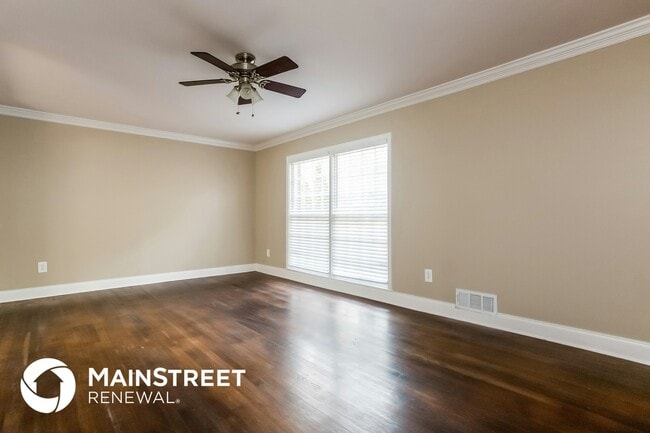 2134 Elinwood Dr, Atlanta, GA 30344 - photo 3