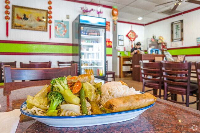 China Kitchen is a popular spot for diner in Fowler.