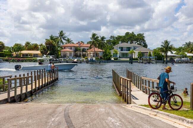 Juno Park has direct water access for boat launches.
