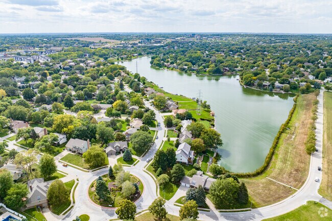 Candlewood offers a peaceful setting with direct access to Candlewood Reservoir.