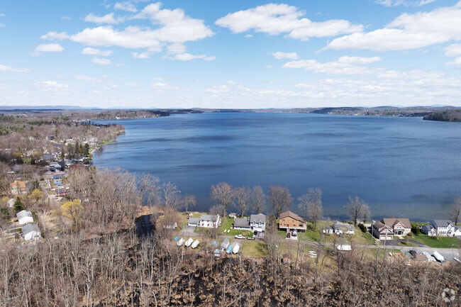 Residents of Malta enjoy easy access to the scenic shores of Saratoga Lake.