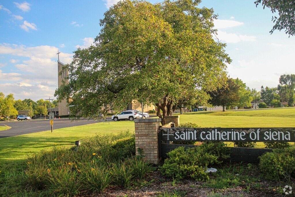 St Catherine Of Siena Elementary School serves students in the Dundee community.