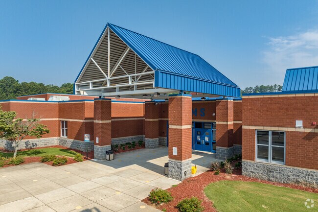 Redan Middle School is a great environment for the students to grow and develop.