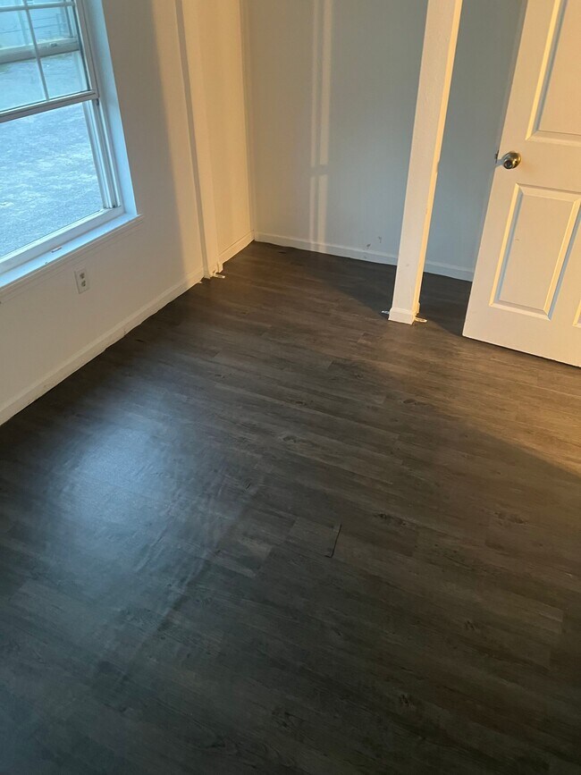 518 Hope St, Lima, OH 45804 - photo 5