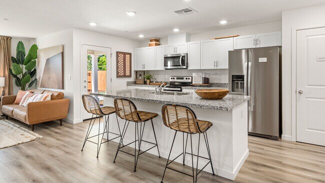 4213 Pittenger Dr unit 36206992, Olivehurst, CA 95961 - photo 2