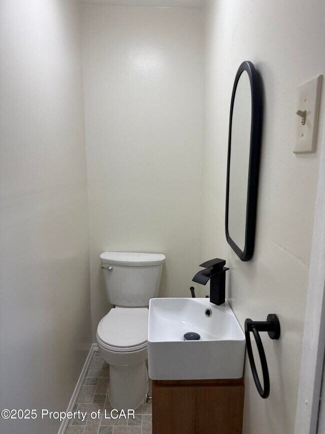 110 E Center St, Shavertown, PA 18708 - photo 7