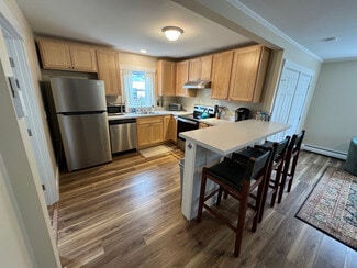 7 Spring St Unit A, Brunswick, ME 04011