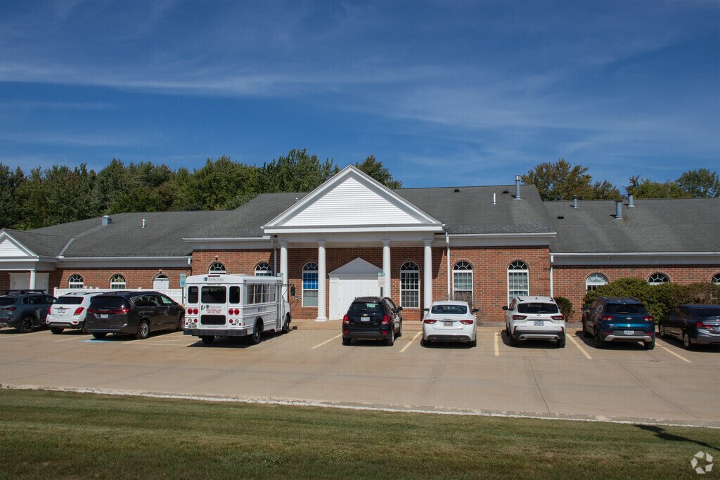The Goddard School - Chagrin Falls provides private education in
Outlying Geauga County