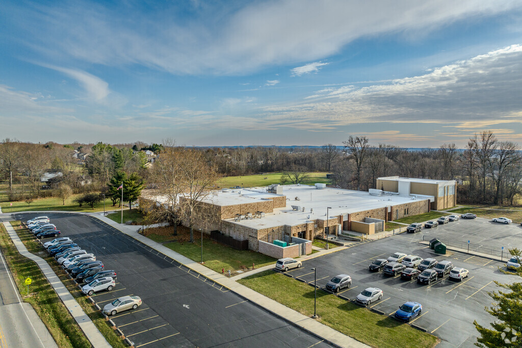 Pickerington Elementary School has a student population of 450 students.
