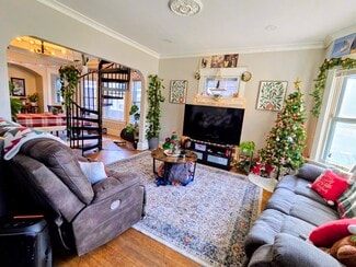 3022 N Frederick Ave Unit 2, Milwaukee, WI 53211