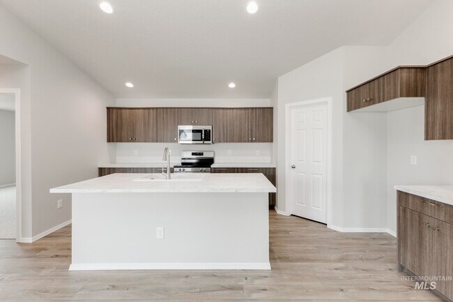 3805 E Jamestown Dr, Nampa, ID 83686 - photo 3