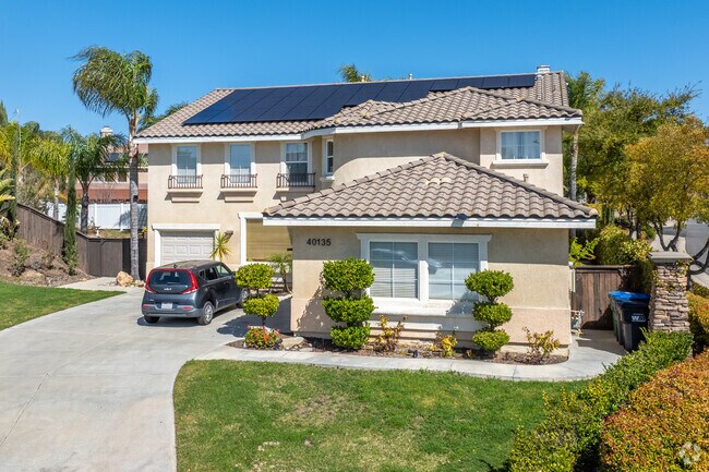 Vintage Reserve features a stunning Mediterranean home with stucco exteriors and tile roofs.