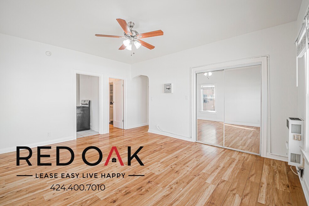 1056 Normandie Ave unit 203, Los Angeles, CA 90006 - photo 1