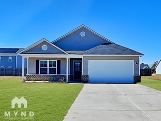 106 Palmer St, Stillwell, GA 31329