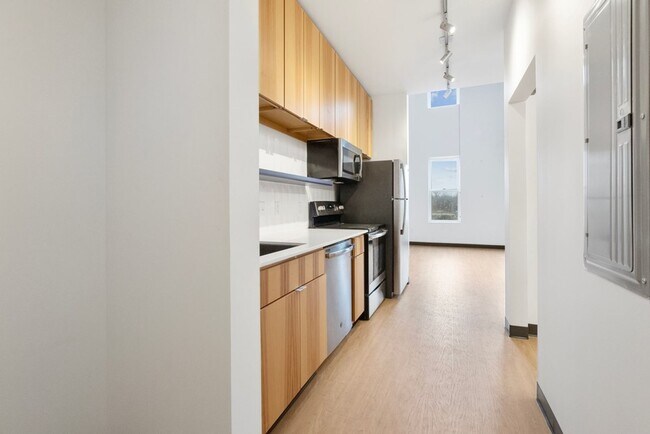 State Street Riverfront, Cedar Falls, IA 50613 - photo 4