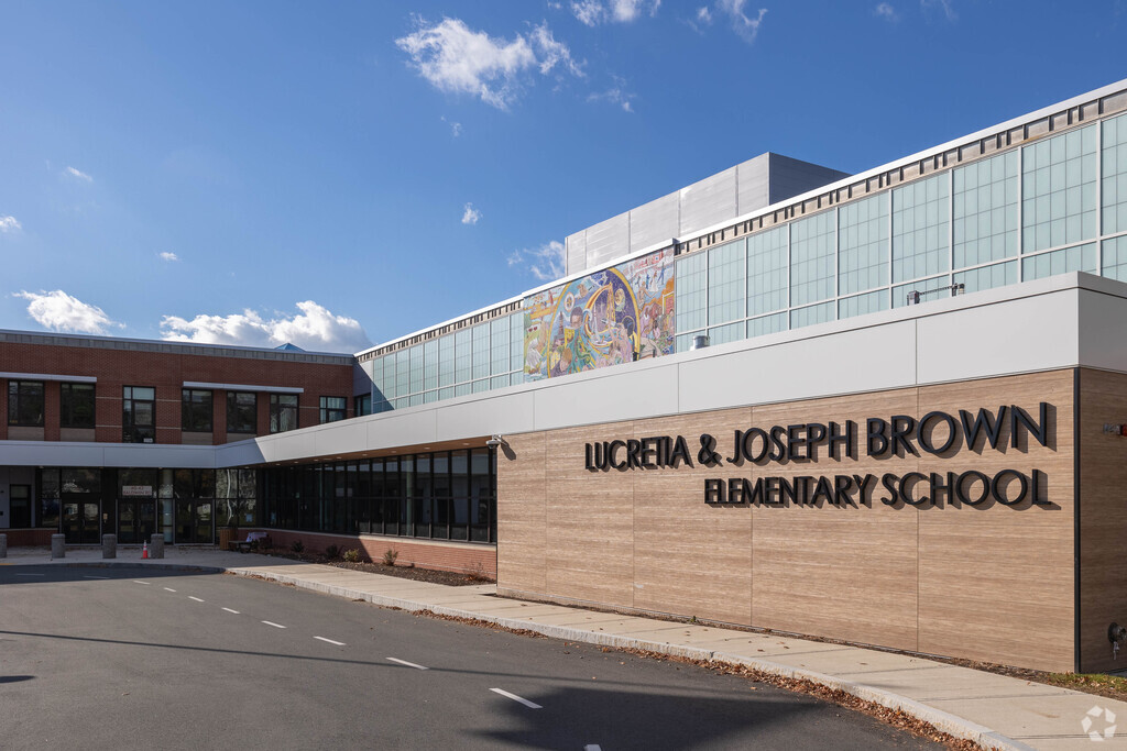 Lucretia and Joseph Brown School has a student teacher ratio of 12 to 1.