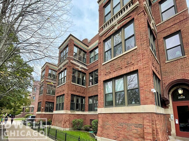 2325 N Kedzie Blvd unit 2, Chicago, IL 60647 - photo 2