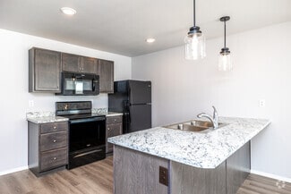 705 NW 2nd St, Waukee, IA 50263