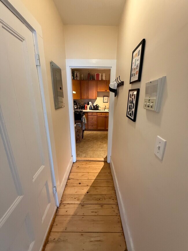 74 Gore St unit 2, Cambridge, MA 02141 - photo 5