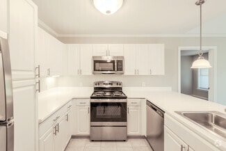 7 Roosevelt Cir, South Easton, MA 02375