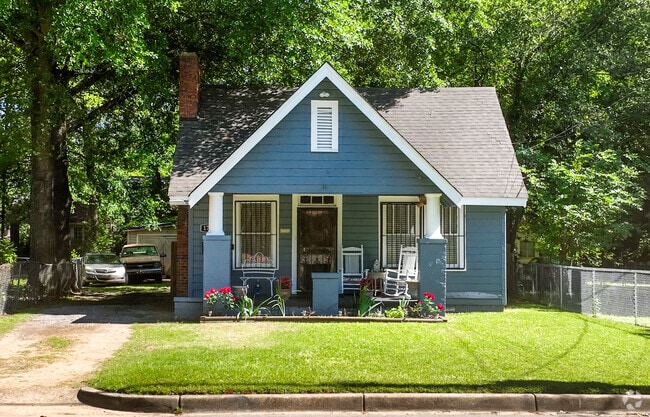 This kitschy historic home is like many in Highland Park.