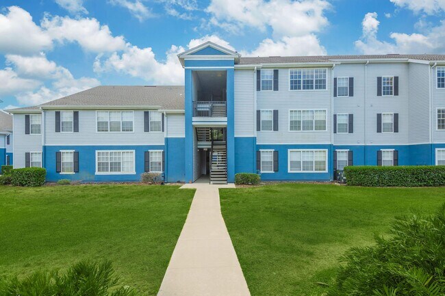 The Grove at SouthShore, Riverview, FL 33578 - photo 2