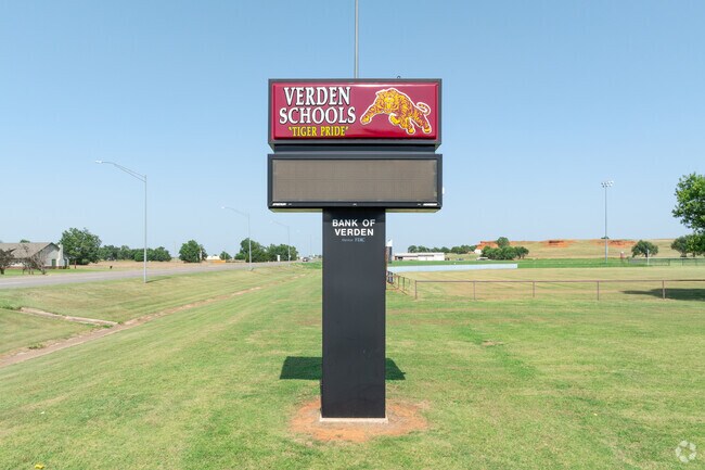 Verden High School has a C rating on Niche.