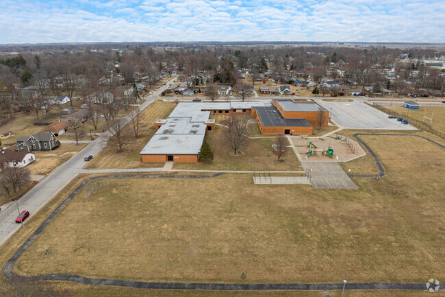 Teachers at Mollie B. Hoover Elementary School earn a B+ grade from Niche.