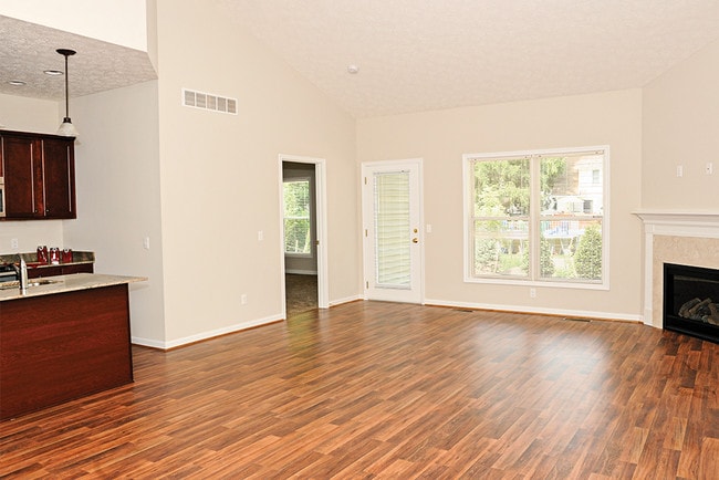 Village Path, Webster, NY 14580 - photo 3