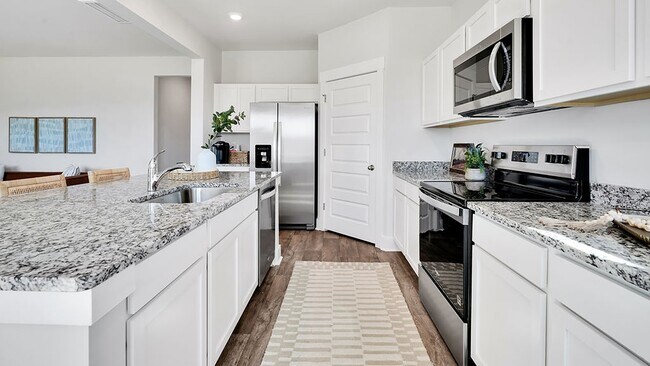 9446 Crowded Gules Dr, Leland, NC 28451 - photo 6