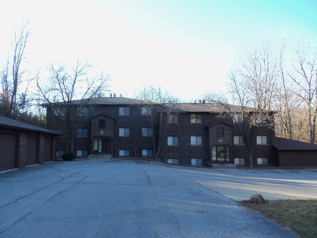 8600 14th St W unit A2, Rock Island, IL 61201 - photo 2