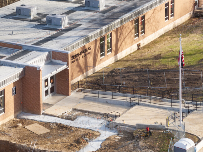 Senn-Thomas Middle School in Herculaneum, MO offers various clubs and activities for students.