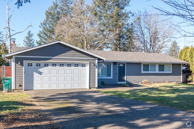 Starter homes can be found throughout the Sunrise neighborhood.