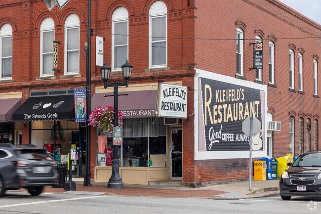 In Downtown Willoughby you’ll find many locally owned shops and restaurants.