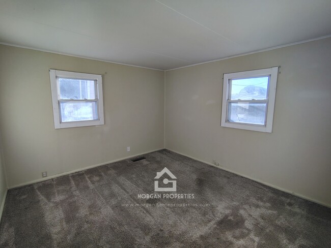 2729 Shawnee Dr, Anderson, IN 46012 - photo 5