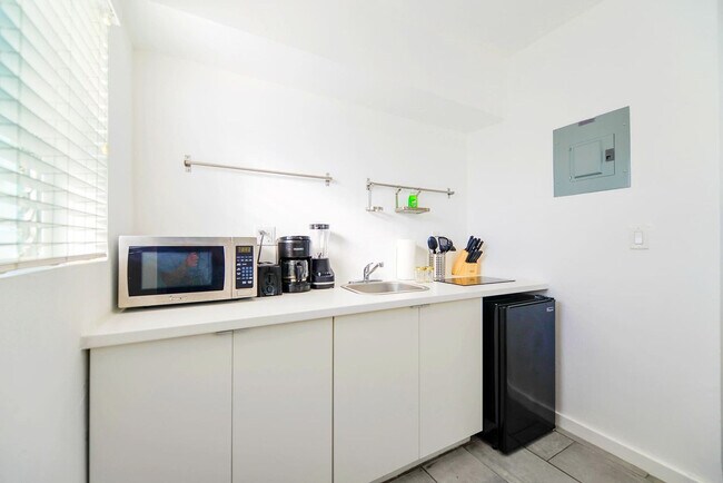 515 NE 82nd St unit FL1-ID1022261P, Miami, FL 33138 - photo 6