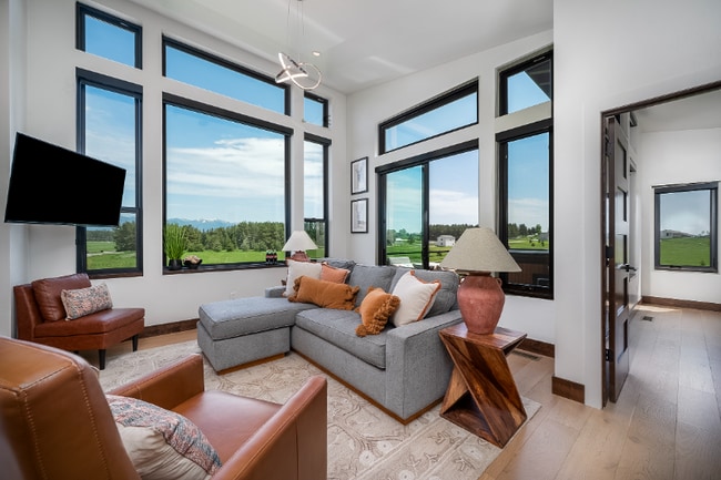 2119 Wintercrest Dr, Kalispell, MT 59901 - photo 3