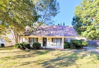 6780 Burlingame Dr, Memphis, TN 38141