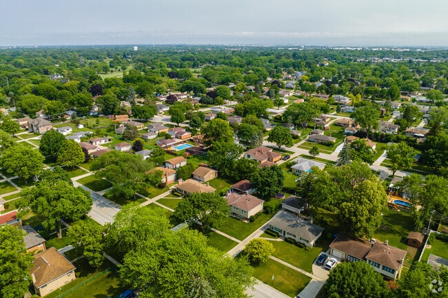 Hatlen Heights has classic and well-maintained housing stock from the 1950s.
